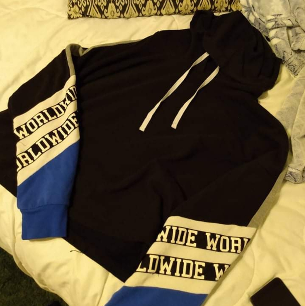 Worldwide crop top